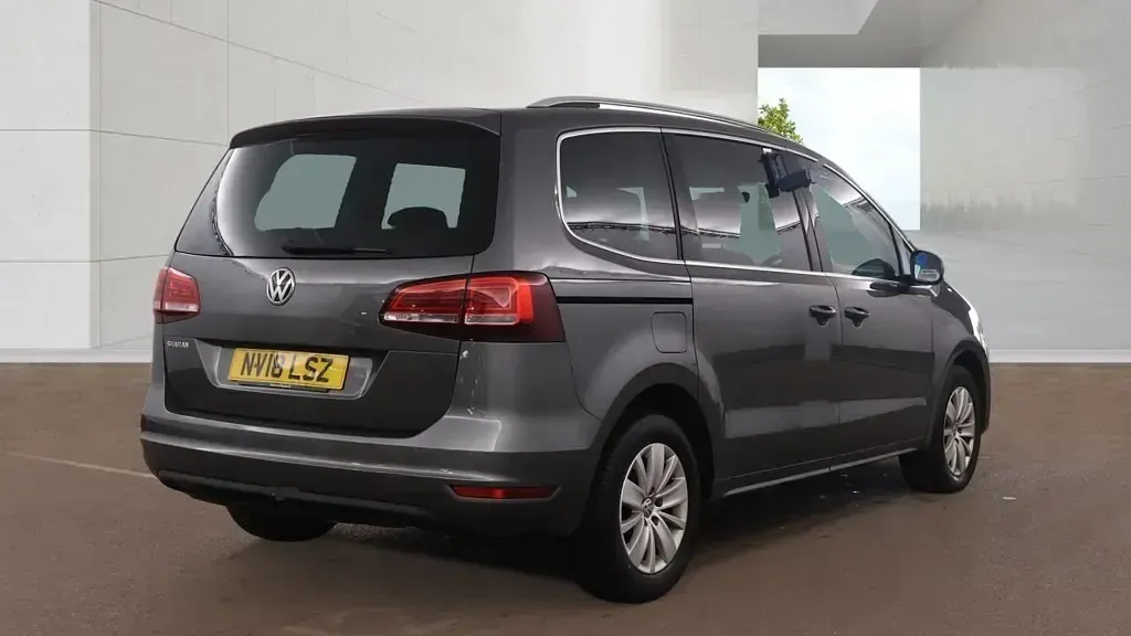 Used VW Sharan SE 147 HP (108 kW) 2018 Grey MPV