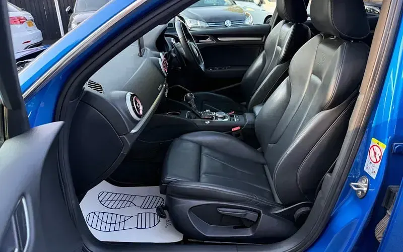 Used Audi S3 Sportback Design 310 HP (228 kW) 2018 Blue Hatchback