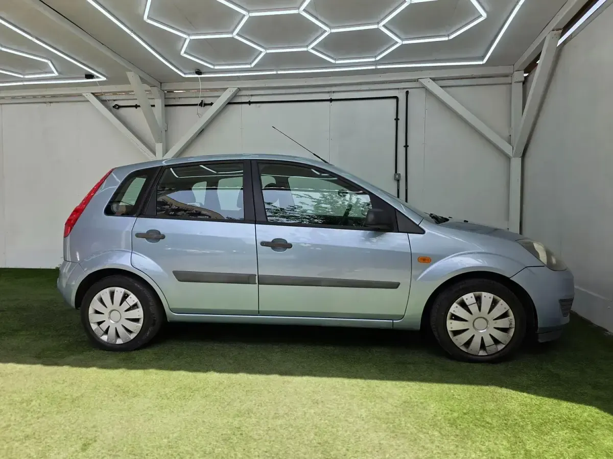 Used Ford Fiesta Style 2006 Blue Hatchback