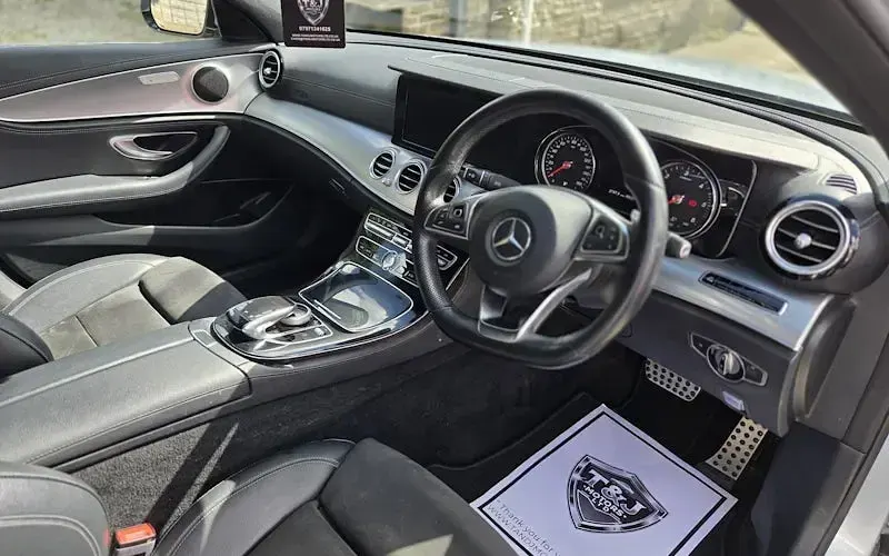 Used Mercedes E350 AMG line 258 HP (189 kW) 2017 Silver Sedan