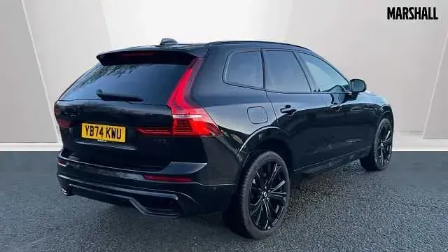 Usado Volvo XC60 Plus 250 HP (183 kW) 2024 Preto SUV