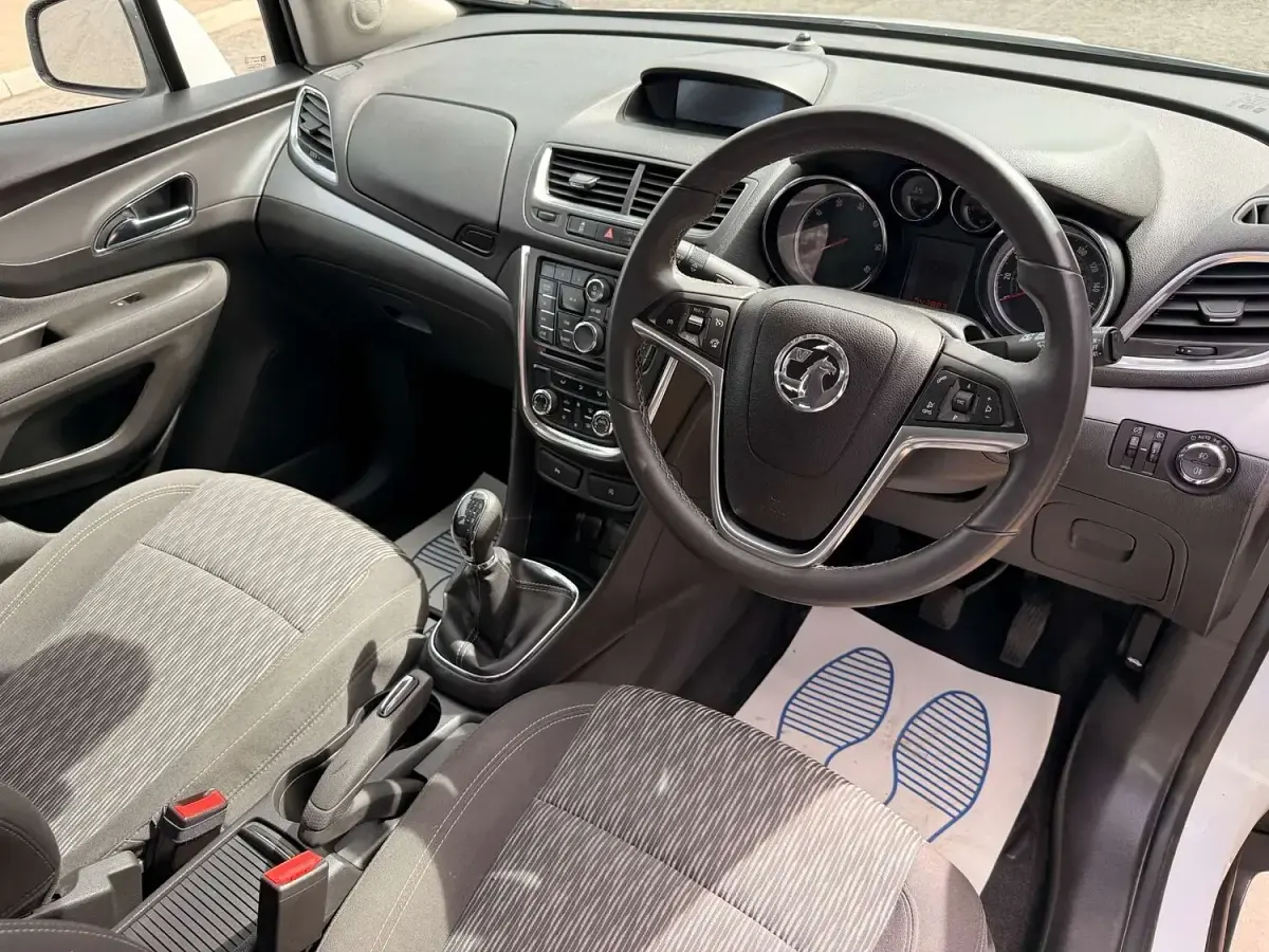 Used Vauxhall Mokka S 2015 White SUV