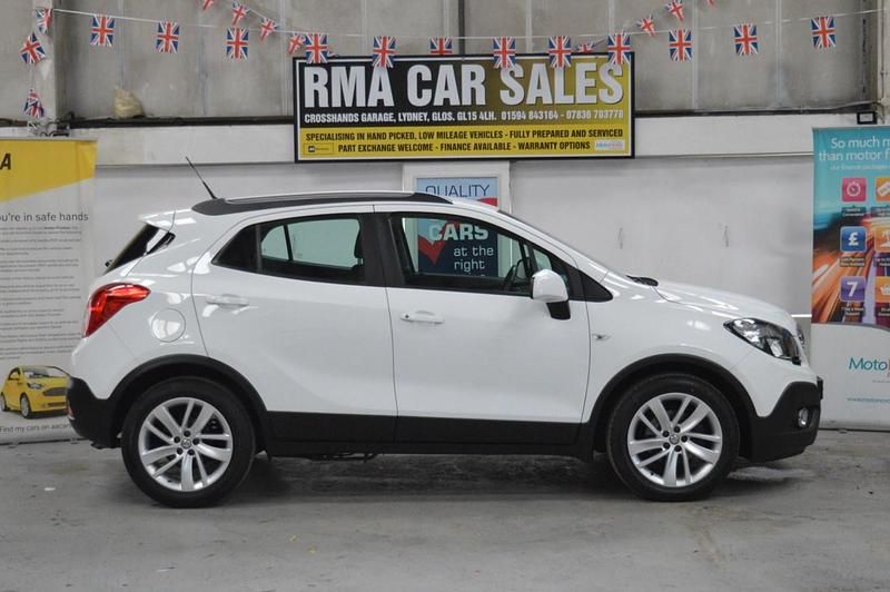 Used Vauxhall Mokka S 115 HP (84 kW) 2016 White SUV