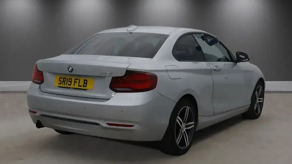 Used BMW 218 Sport Line 136 HP (100 kW) 2019 Silver Coupe