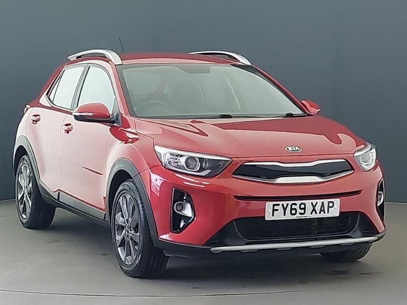 Red Used 2019 Kia Stonic SUV | £9,998 (Good price) - Image 1/4