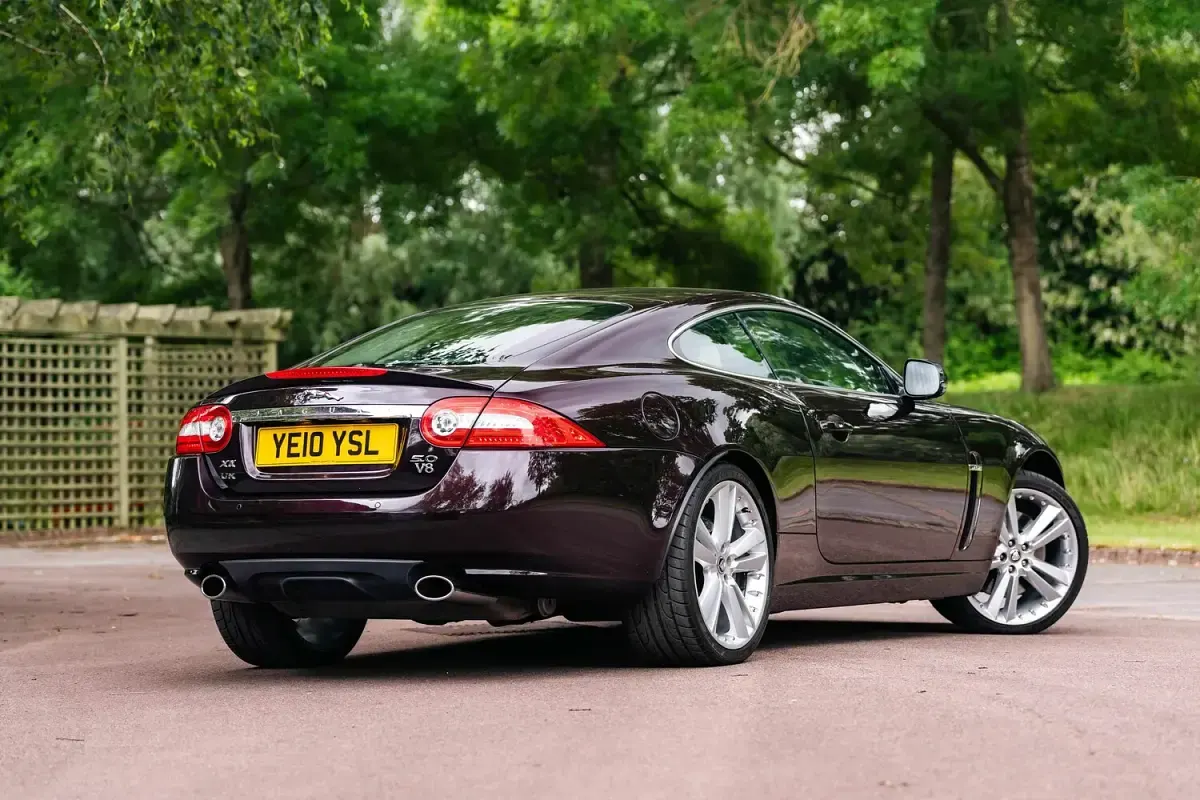 Used Jaguar XK Portfolio 385 HP (283 kW) 2010 Red Coupe