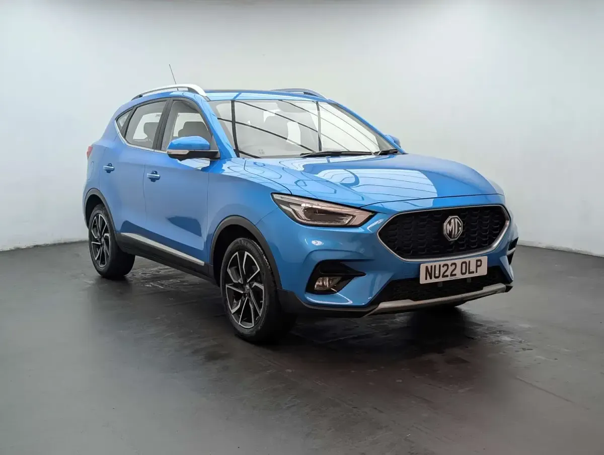 Używany MG ZS Exclusive 111 KM (81 kW) 2022 Niebieski SUV
