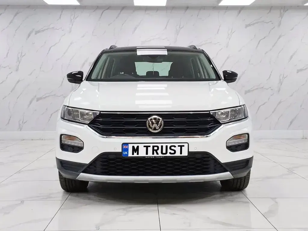 Used VW T-Roc SE 150 HP (110 kW) 2018 White SUV