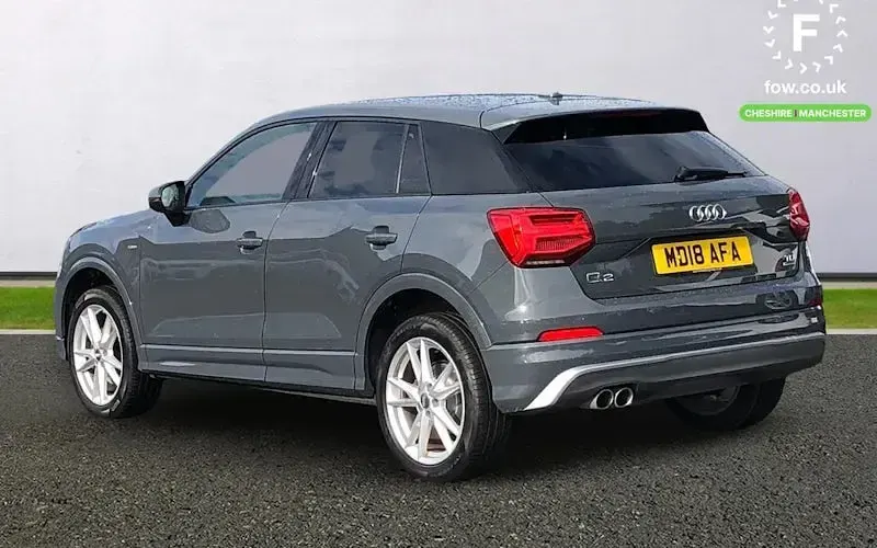 Gebraucht Audi Q2 Comfort 150 PS (110 kW) 2018 Grau SUV