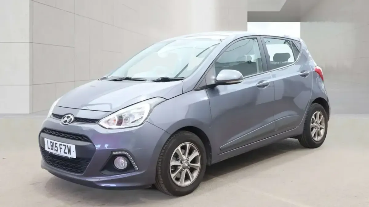 Used Hyundai i10 Premium 87 HP (63 kW) 2015 Grey Hatchback