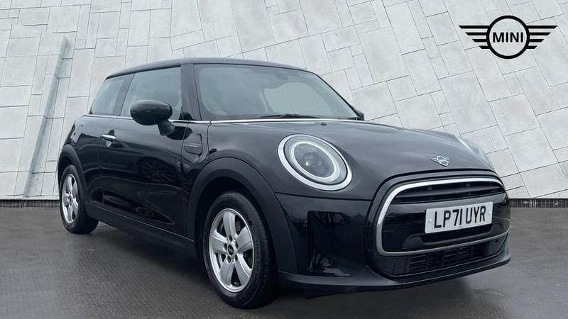 Black Used 2022 Mini Cooper Classic Hatchback | £15,995 (Good price) - Image 1/4