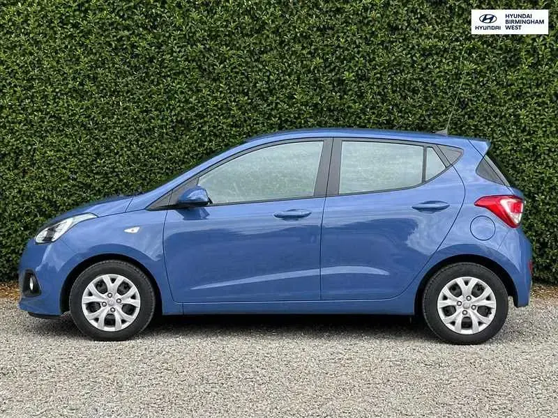 Used Hyundai i10 SE 66 HP (48 kW) 2016 Blue Hatchback