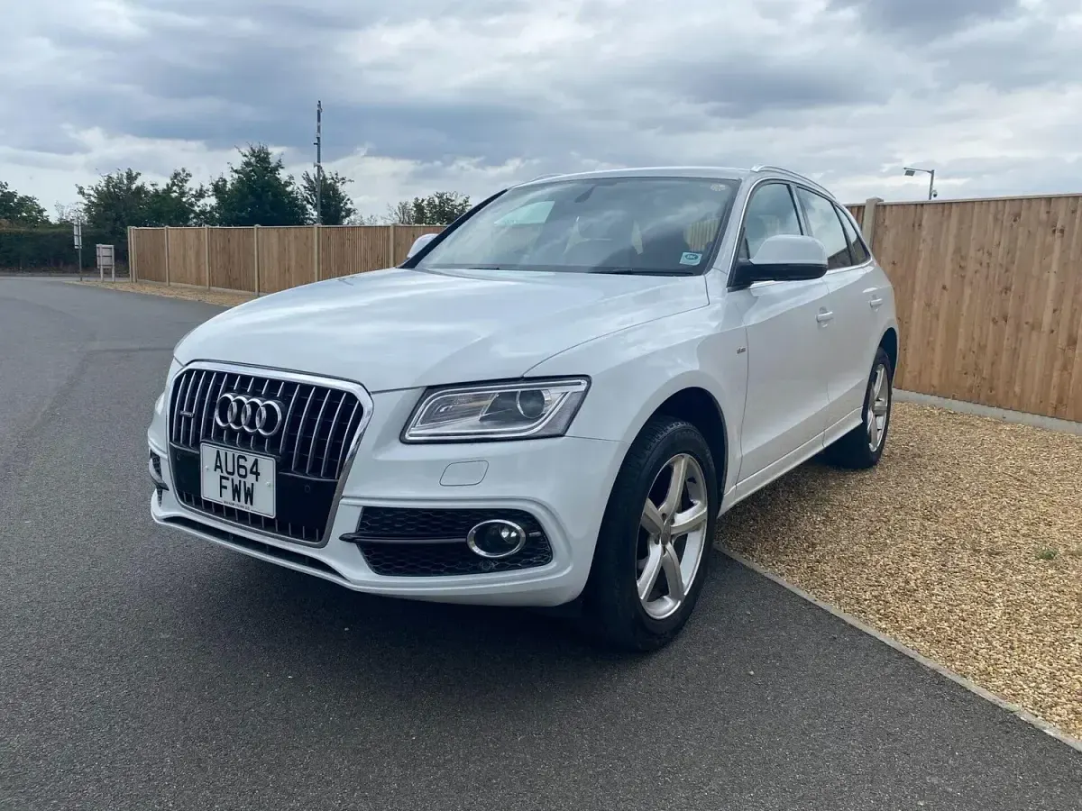 Used Audi Q5 S-line plus 2026 White SUV