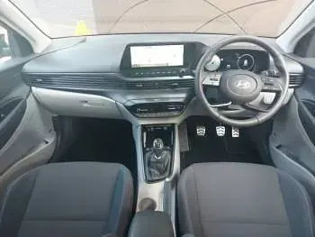 Used Hyundai Bayon Ultimate 100 HP (73 kW) 2025 Red SUV