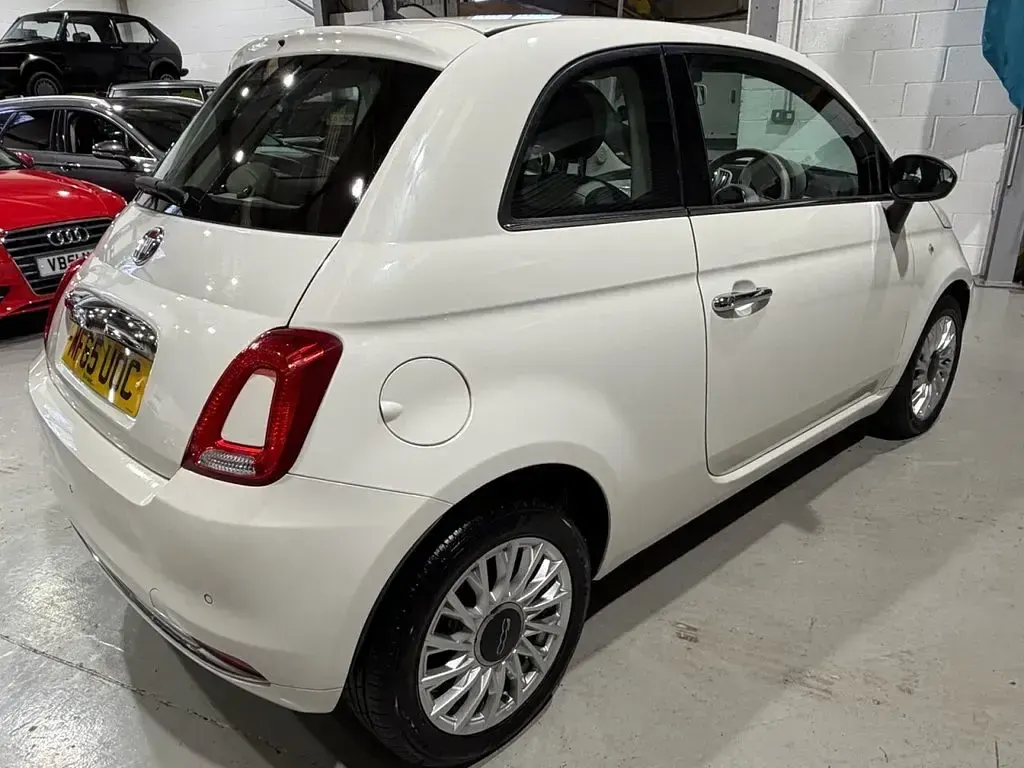 Used Fiat 500 Lounge 69 HP (50 kW) 2015 White Hatchback