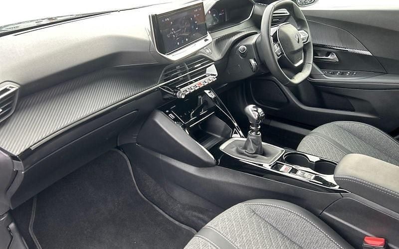 Used Peugeot 2008 Allure 131 HP (96 kW) 2024 Grey SUV