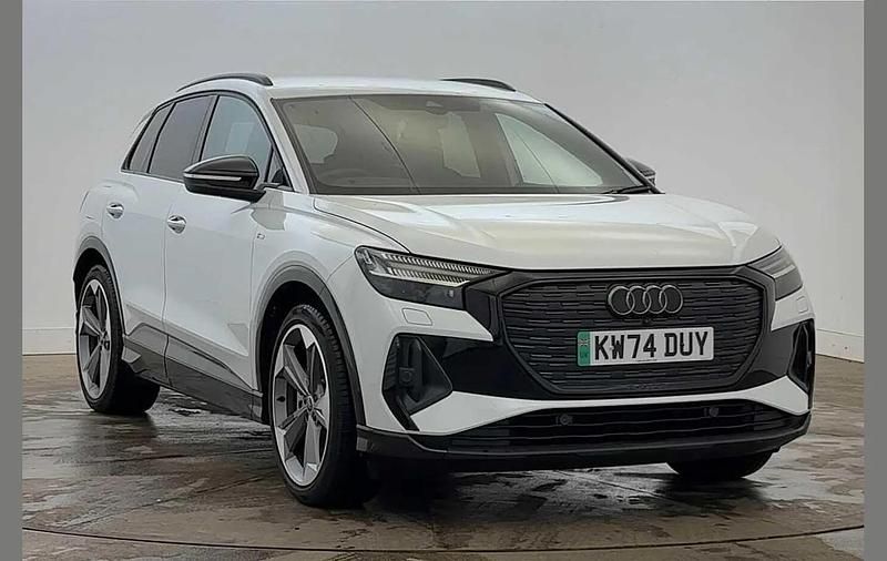 White Used 2024 Audi Q4 e-tron Black Edition SUV | £36,750 (Good price) - Image 1/4