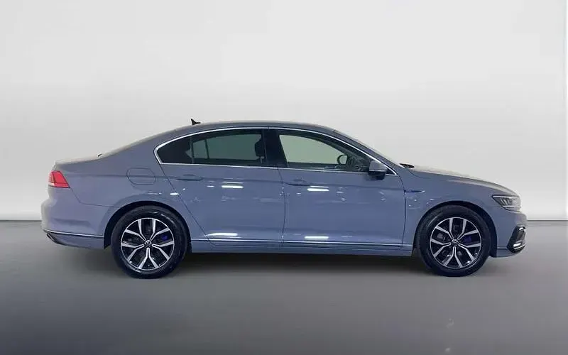 Used VW Passat GTE 218 HP (160 kW) 2022 Grey Estate