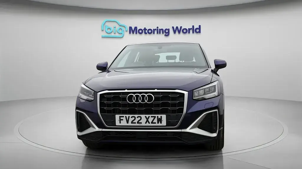 Begagnad Audi Q2 S-Line 150 HK (110 kW) 2022 Blå SUV