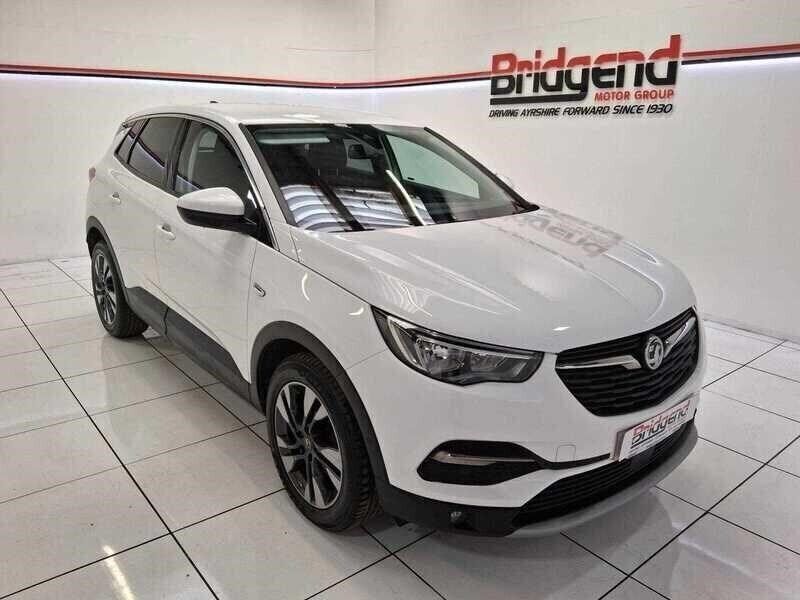 White Used 2018 Vauxhall Grandland X Sport SUV | £9,449 (Fair price) - Image 1/4