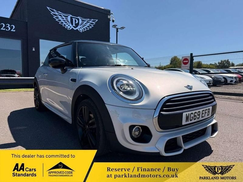 Silver Used 2019 Mini Cooper Hatch Hatchback | £9,395 (A bit pricey) - Image 1/4