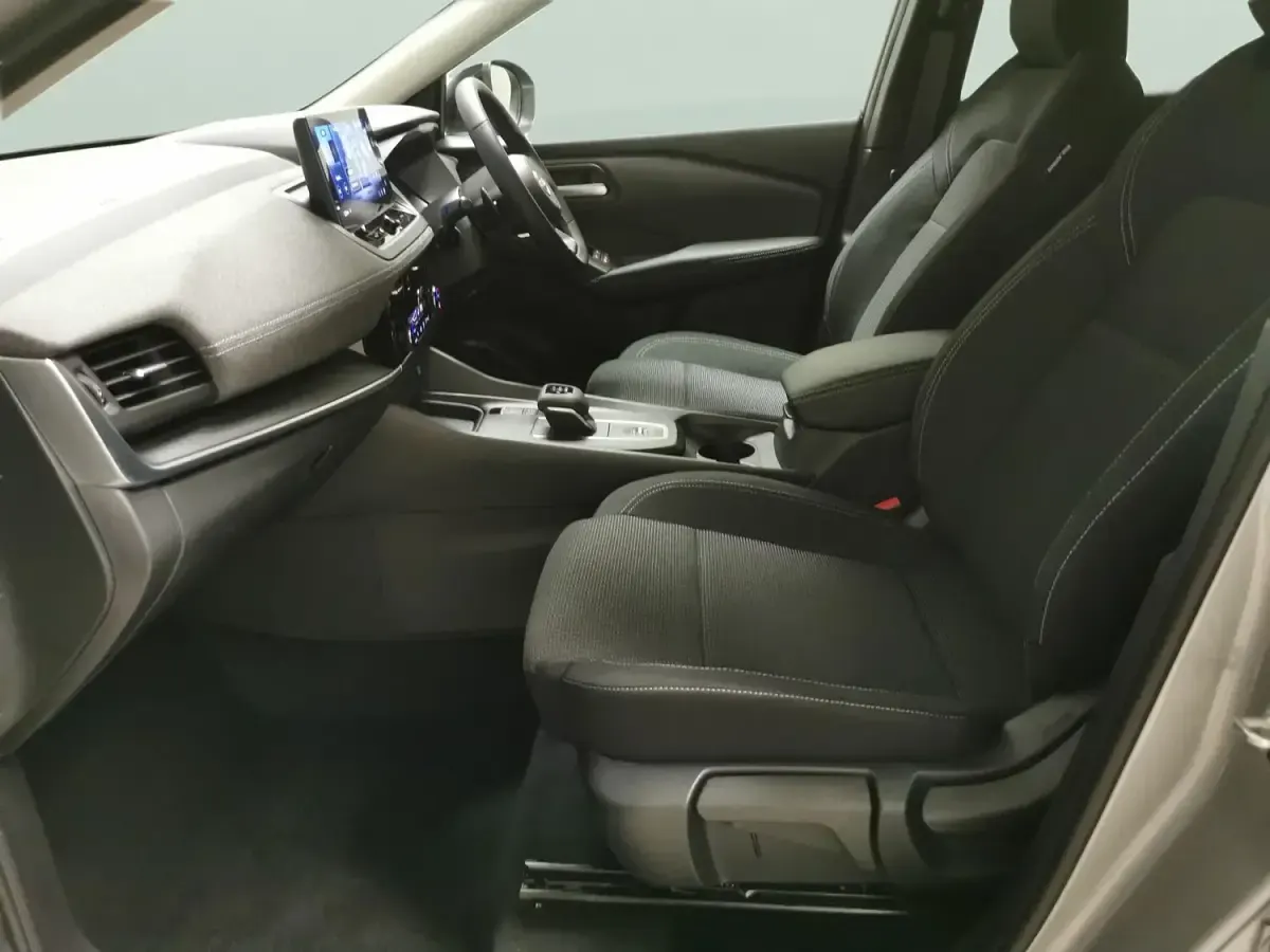 New Nissan Qashqai Acenta Premium 2025 Silver SUV