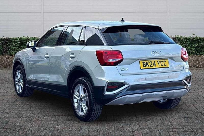Used Audi Q2 Sport 108 HP (79 kW) 2024 Silver SUV