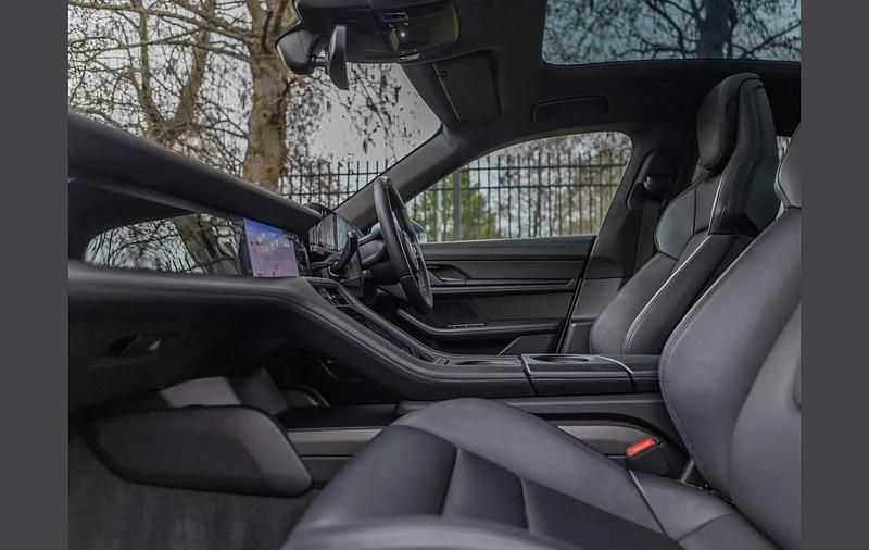 Used Porsche Taycan 559 kW (761 HP) 2021 Silver Sedan