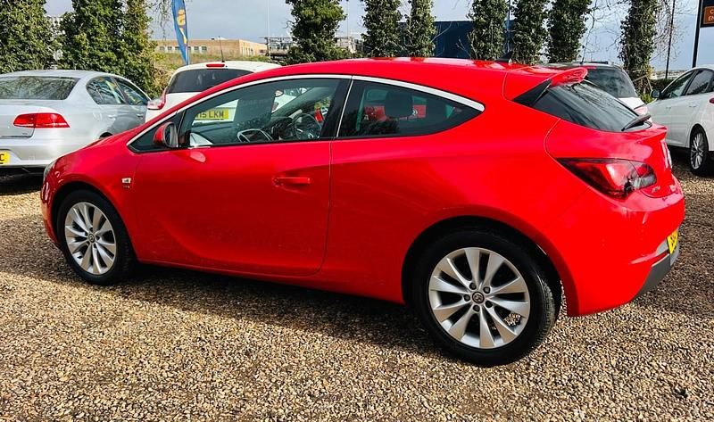 Used Vauxhall Astra GTC SRi 2013 Red Hatchback