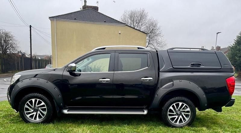 Used Nissan Navara Tekna 2016 Black Pickup
