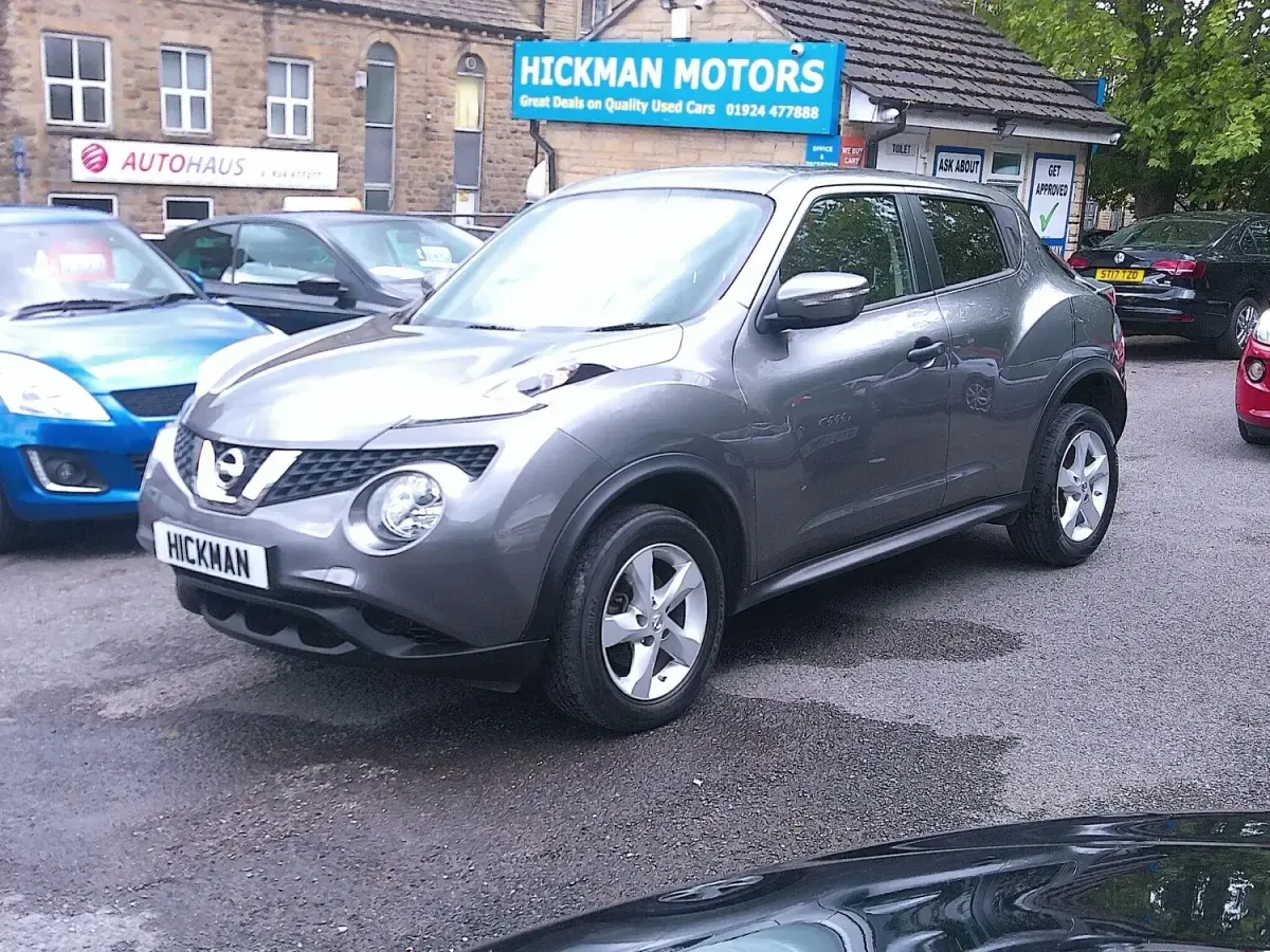 Begagnad Nissan Juke Visia 110 HK (80 kW) 2016 Grå SUV