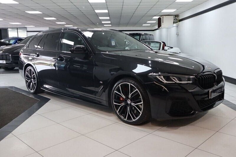 Black Used 2022 BMW 530 M Sport Estate | £39,949 (Expensive) - Image 1/4
