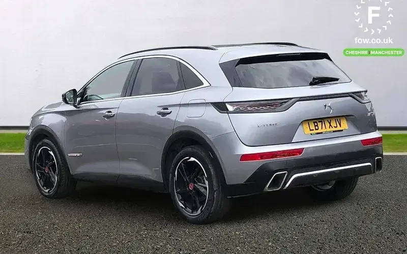 Begagnad DS Automobiles DS7 Crossback Performance Line Plus 225 HK (165 kW) 2021 Grå SUV