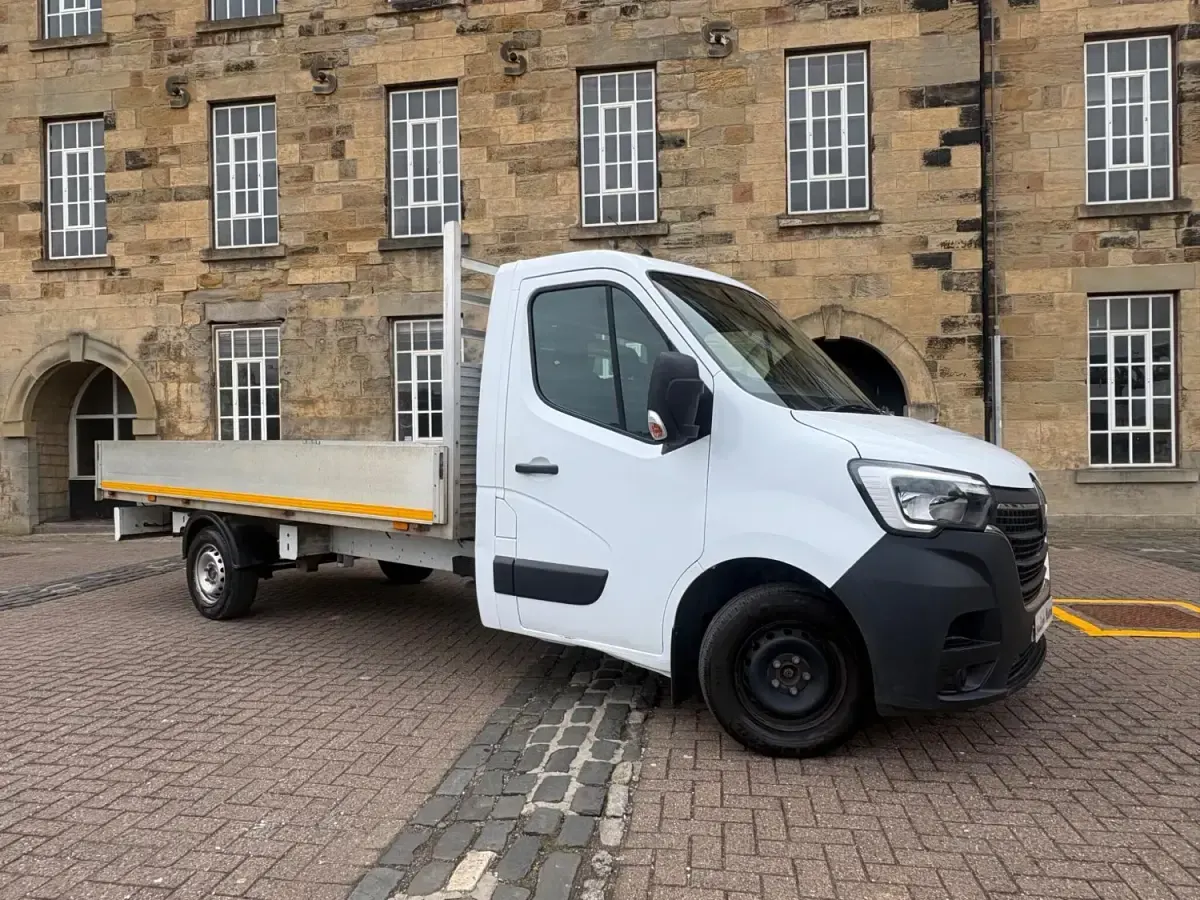 Usado Renault Master Business 2021 Branco Monovolume