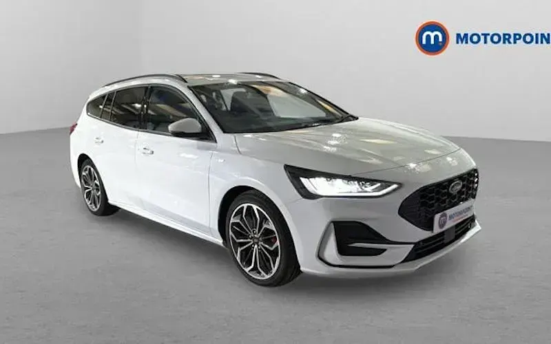 Begagnad Ford Focus ST-Line X 155 HK (114 kW) 2023 Kombi