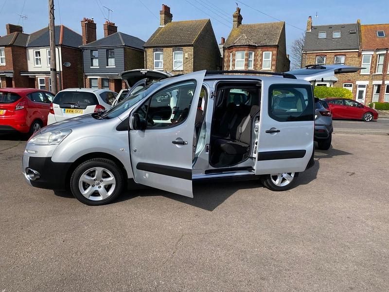 Used Peugeot Partner Tepee Outdoor 115 HP (84 kW) 2013 Silver MPV