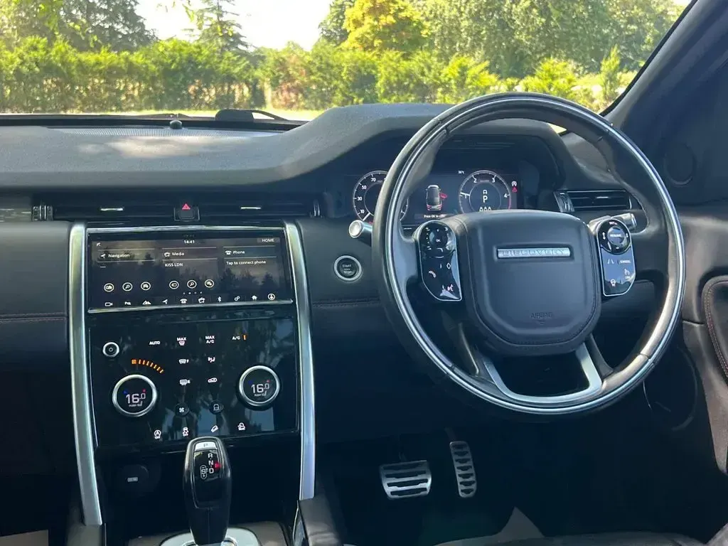 Used Land Rover Discovery Sport HSE Dynamic 180 HP (132 kW) 2019 Grey SUV