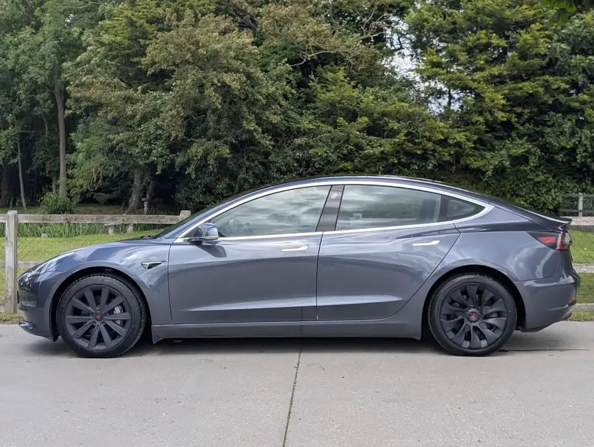 Used Tesla Model 3 Long Range AWD 77 kW (106 HP) 2020 Grey Sedan