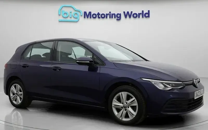 Used VW Golf VIII Life 150 HP (110 kW) 2022 Hatchback
