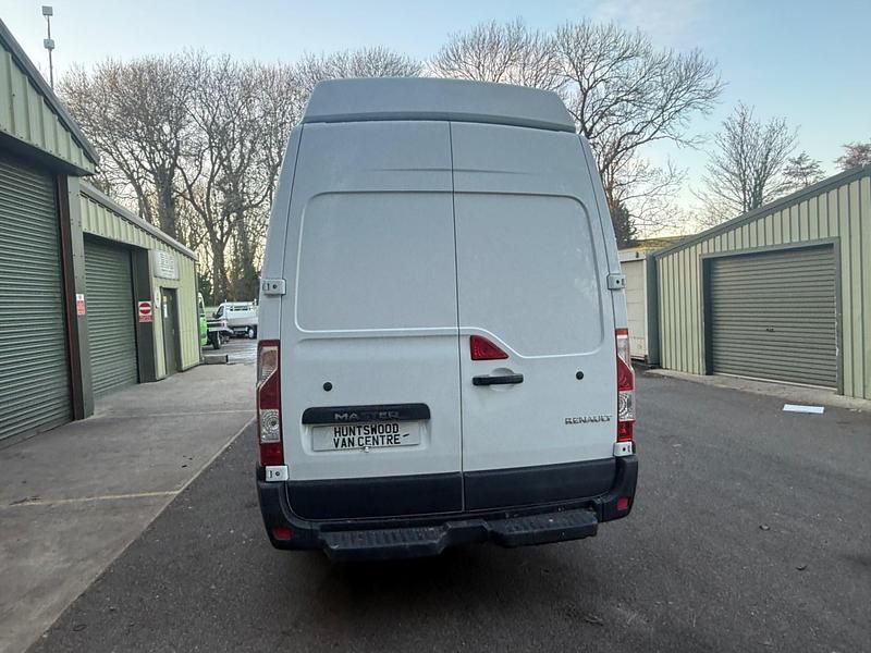 Used Renault Master Business 2022 White Van