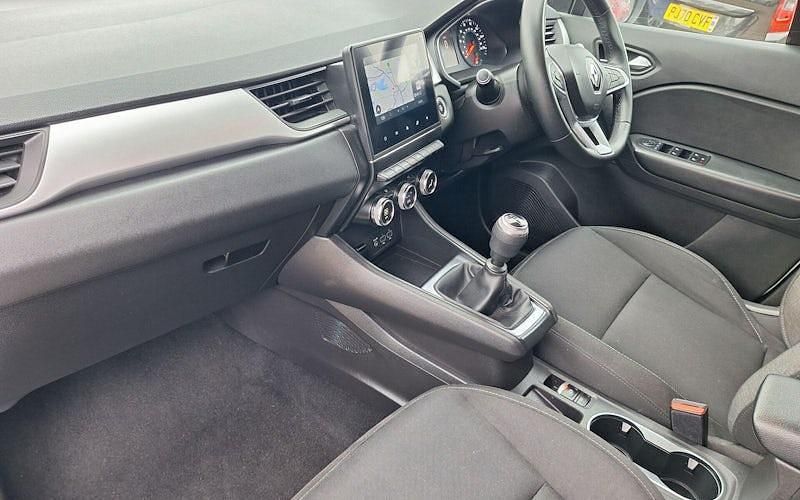 Used Renault Captur Iconic 91 HP (66 kW) 2022 SUV