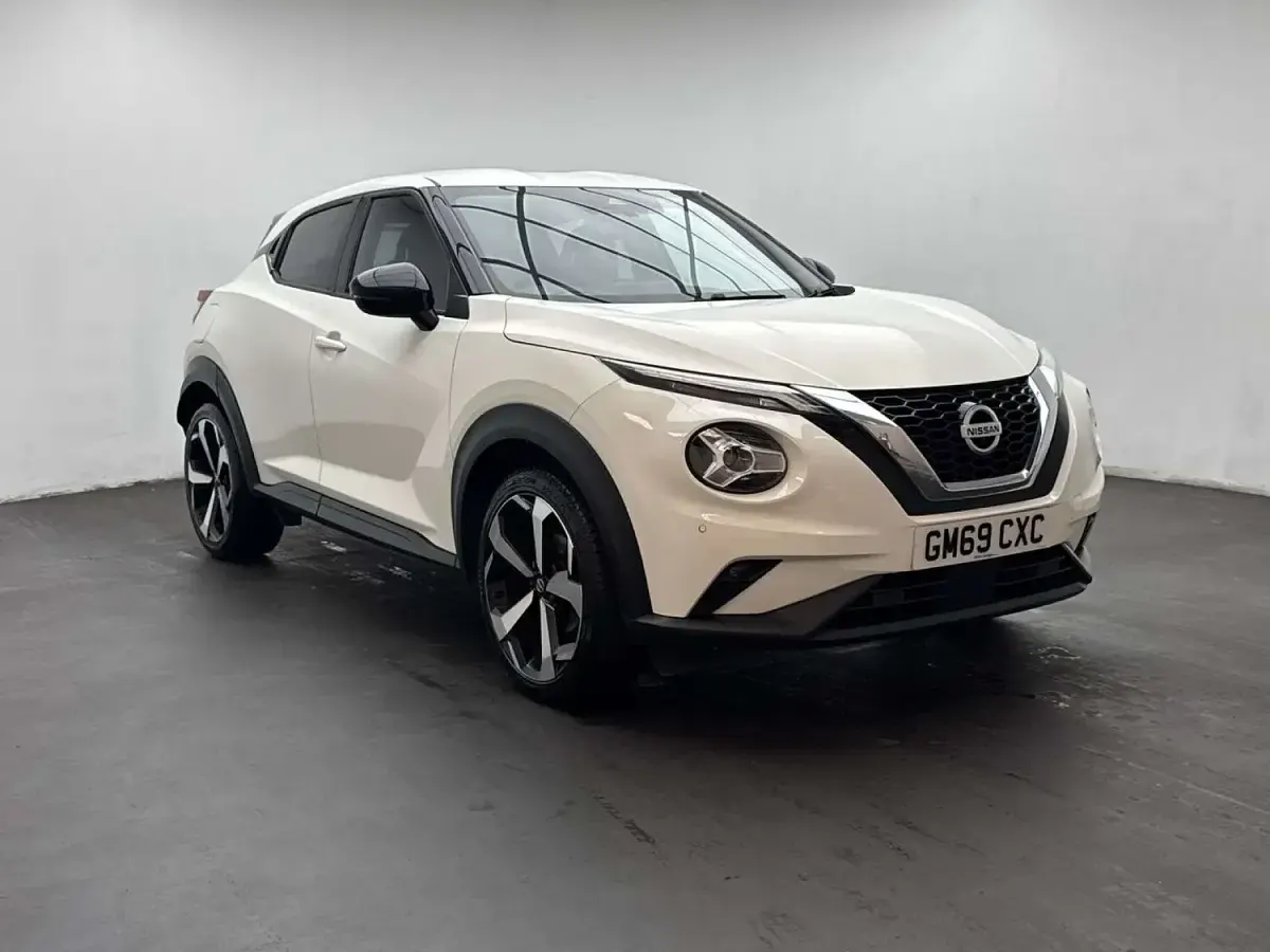 Used Nissan Juke Tekna 117 HP (86 kW) 2020 White SUV