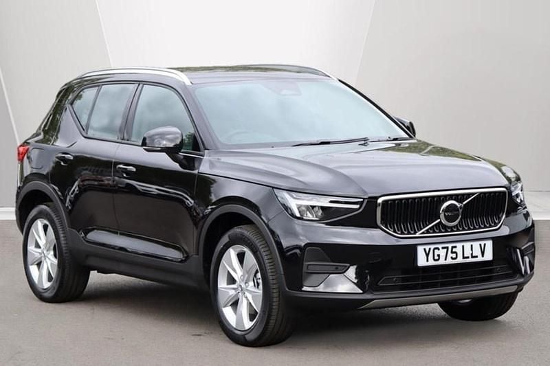 New 2025 Volvo XC40 Core SUV | £32,995 (Good price) - Image 1/1