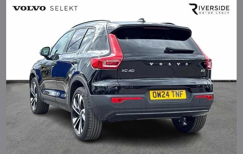 Used Volvo XC40 Ultra 163 HP (119 kW) 2024 Onyx black SUV