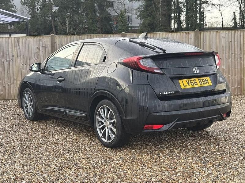 Used Honda Civic SR 120 HP (88 kW) 2016 Black Hatchback