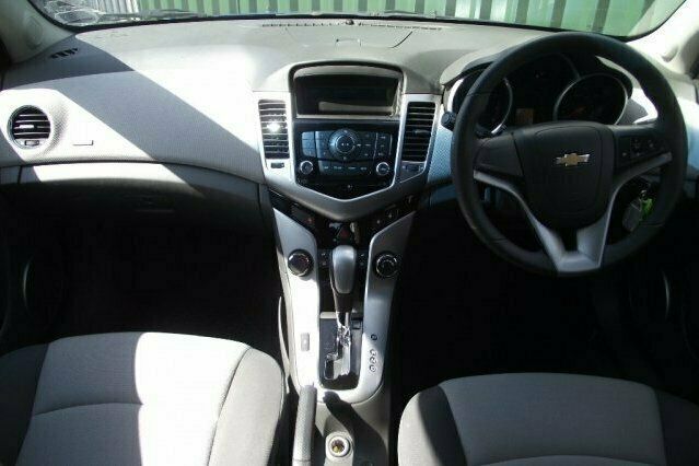 Used Chevrolet Cruze 2010 Sedan