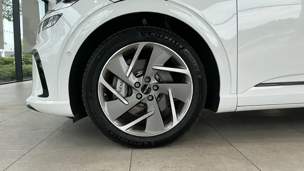Used Genesis GV60 Sport 233 kW (318 HP) 2025 White SUV