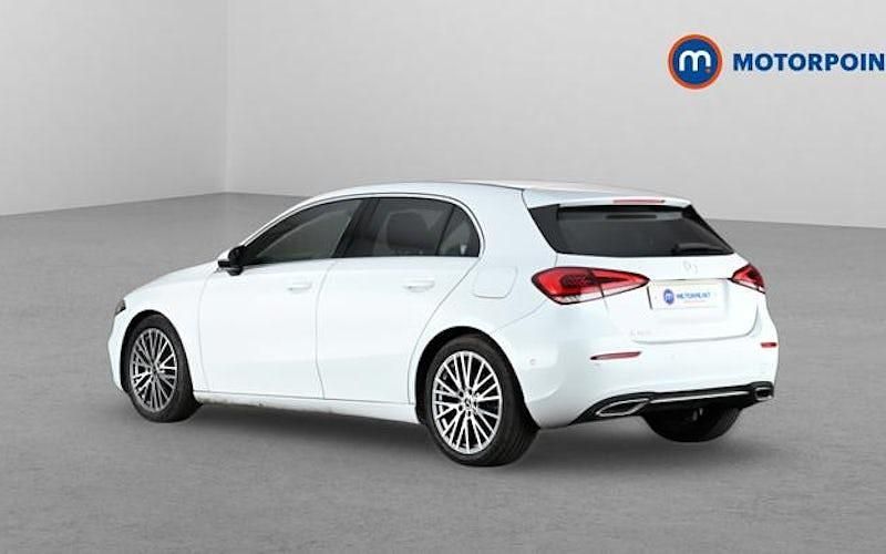 Used Mercedes A180 Executive 136 HP (100 kW) 2021 White Hatchback