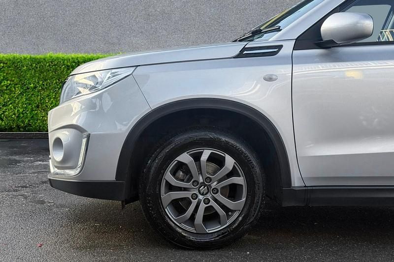 Used Suzuki Vitara SZ4 112 HP (82 kW) 2019 Silver SUV