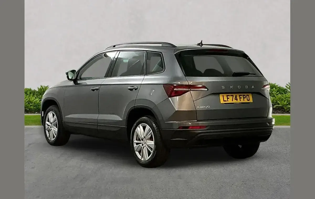 Used Skoda Karoq SE Drive 150 HP (110 kW) 2024 Grey SUV